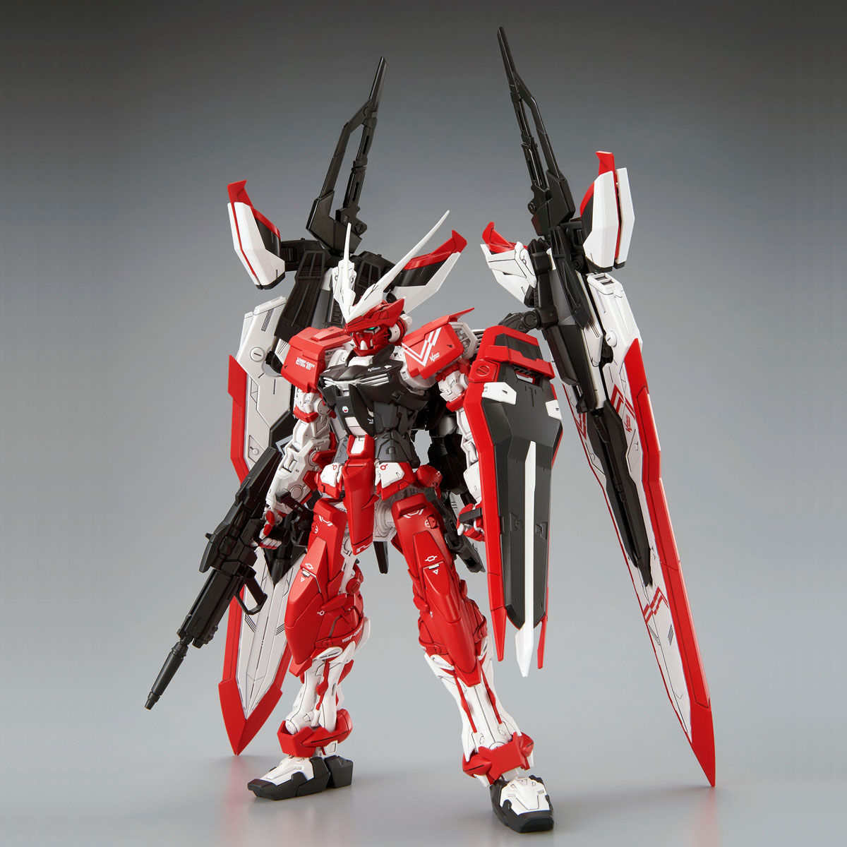 MG 1/100 MBF-02VV ガンダムアストレイターンレッド [Gundam Astray Turn Red]