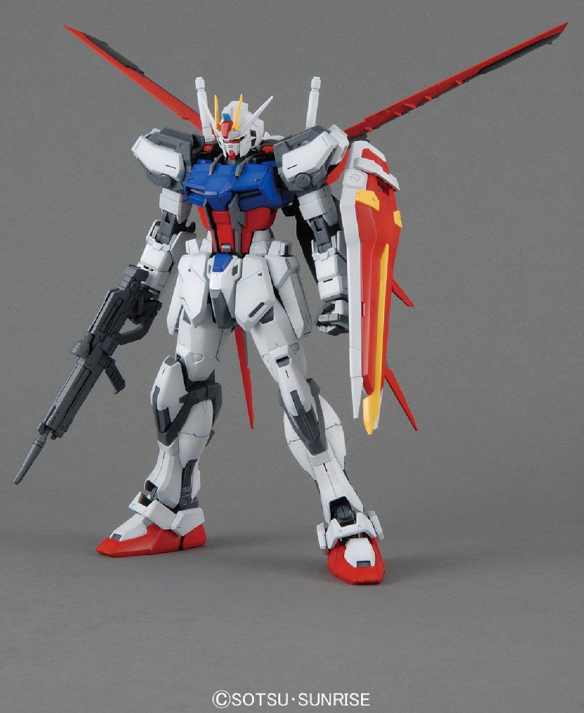MG 1/100 GAT-X105 エールストライクガンダム Ver.RM [Aile Strike Gundam (Ver. RM)] 0181349 5061590 4543112813497 4573102615909