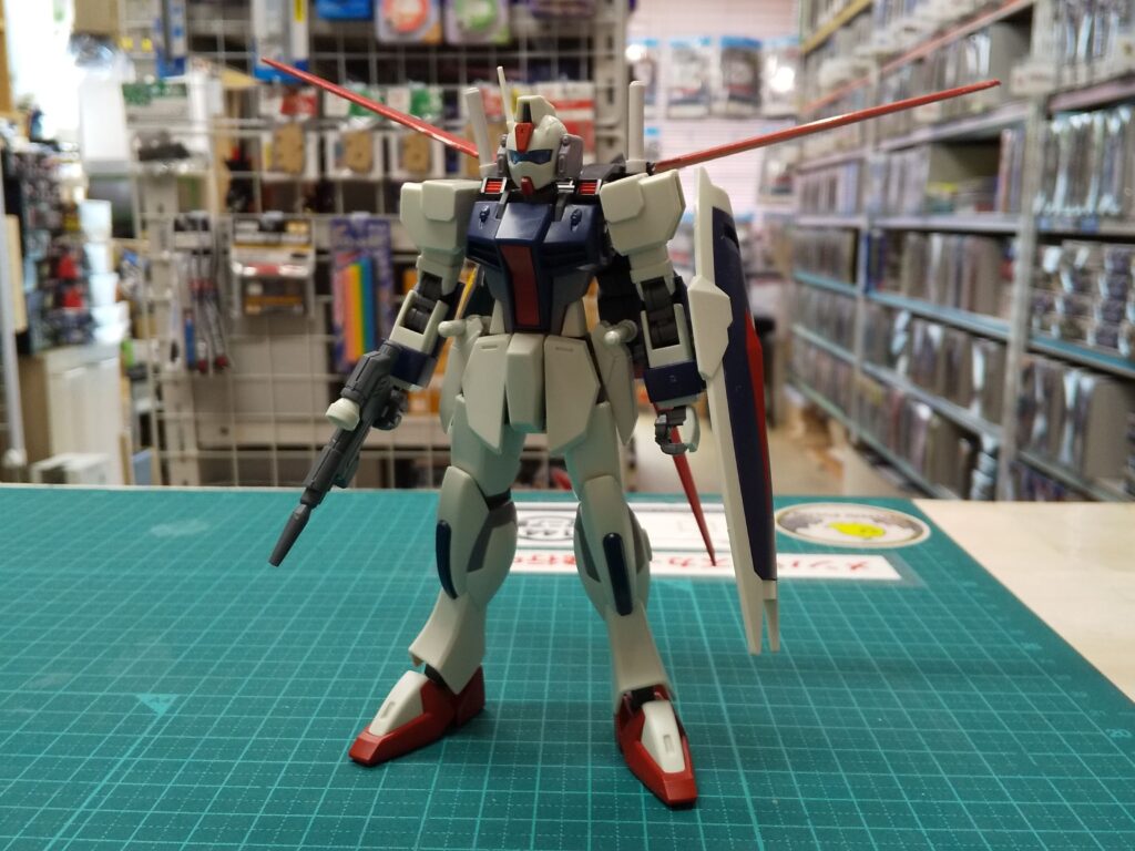 HGCE 1/144 ダガーL 正面