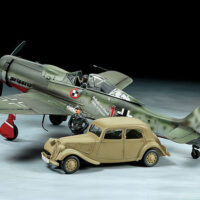 タミヤ 1/48フォッケウルフFw190 D-9 JV44・シトロエン11CVスタッフカ 25213 4950344252138