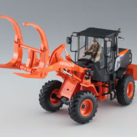 ハセガワ 1/35 日立建機 ホイールローダ ZW100-6 ロググラップル仕様機 4967834661059