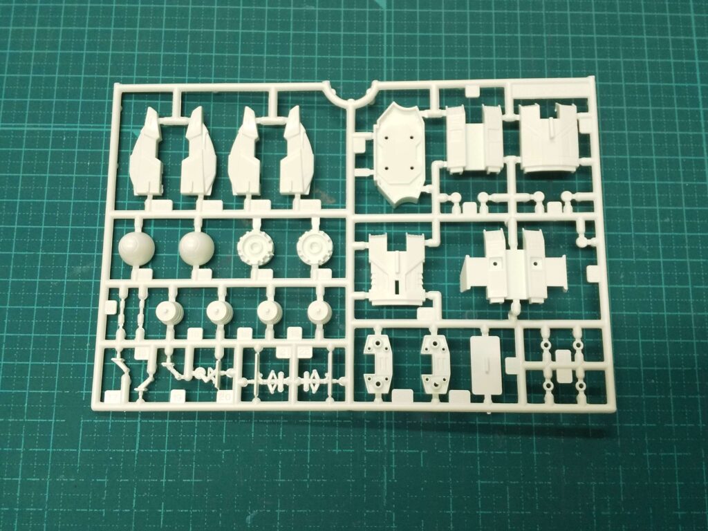 旧キット ベストメカコレクション 1/144 FF-X7-Bst コア
