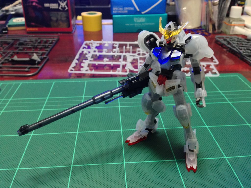 HG 1/144 ガンダムバルバトス 滑空砲装備（クリアカラーVer.） 正面