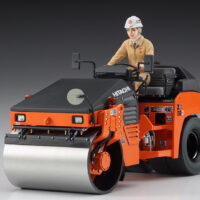ハセガワ 1/35 日立建機 コンバインド振動ローラ ZC50C-5 4967834660021 公式画像1