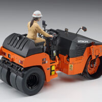 ハセガワ 1/35 日立建機 コンバインド振動ローラ ZC50C-5 4967834660021
